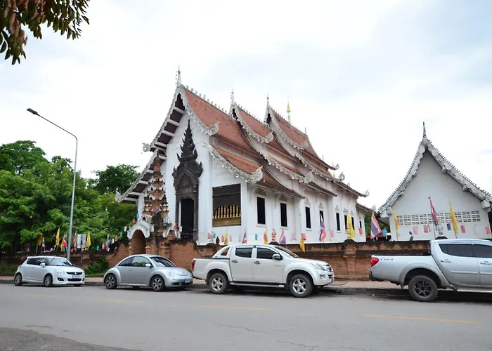 Fav Inn Town เชียงใหม่